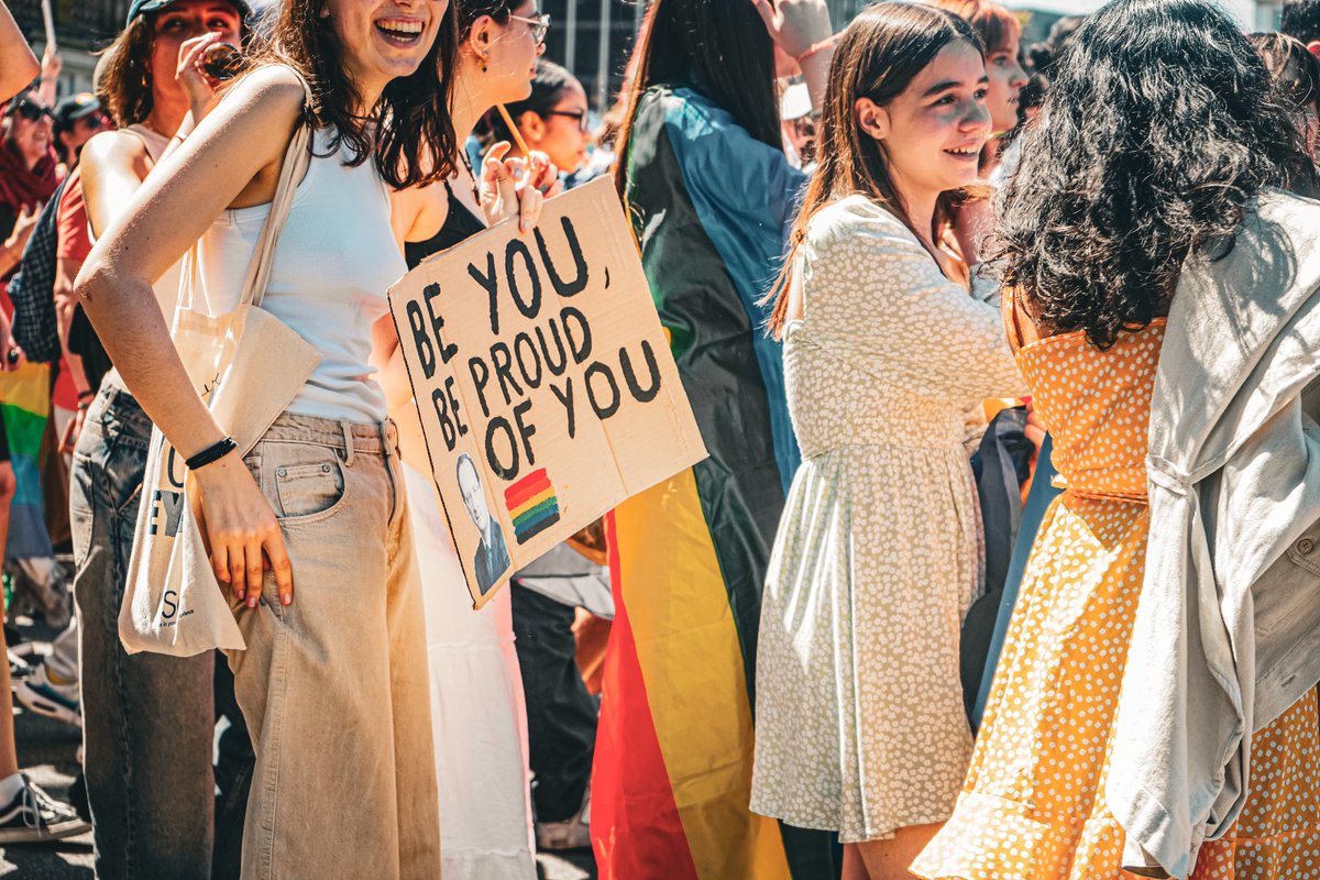 ameljoret1's tweet photo. Samedi 11 mai, c’était la #pride à Vannes !
#marchedesfiertés #Pride https://t.co/qBSQBLD4wJ