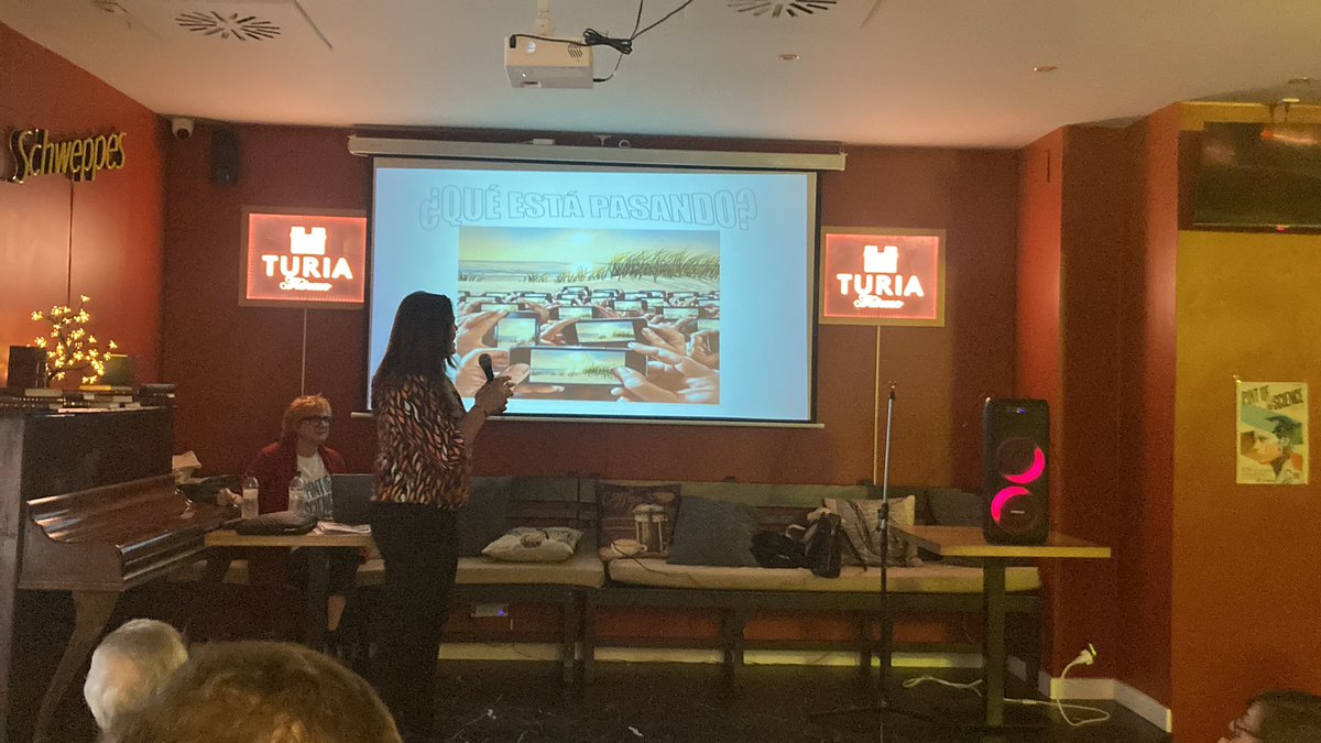 En #Pint24ES, con Carmen Marta, catedrática de periodismo, adentrándonos en el mundo de la desinformación, la alfabetización Informacional y la alfabetización mediática