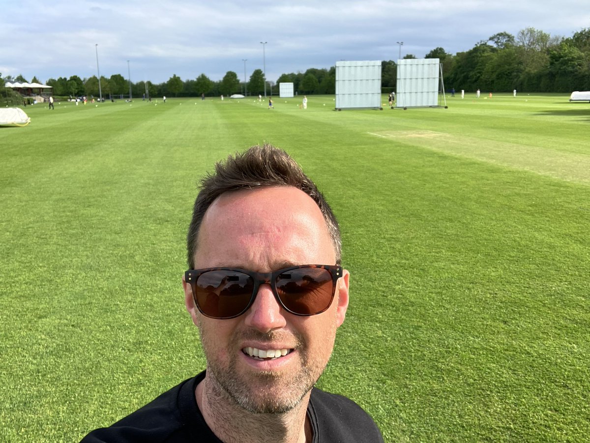 It’s a been a busy day; school runs, online & f2f meetings and now cricket matches before an event tonight. 

It’s been hard to find a #MomentForMovement So had to settle for walk to school & around the cricket pitches but all movement matters.

More info.
sportengland.org/blogs/lets-mov…