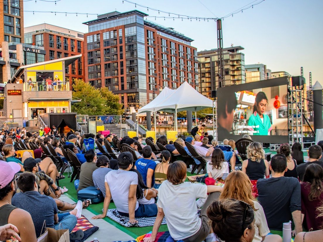 It’s showtime—Sunset Cinema is back! 🎞️ Join us on Thursdays along the waterfront for #SunsetCinema at #TheWharfDC—FREE outdoor movies on the Transit Pier big screen, presented by @pacificobeer starting May 30. 🍿 2024 Summer Movie Lineup: wharfdc.com/sunsetcinema/