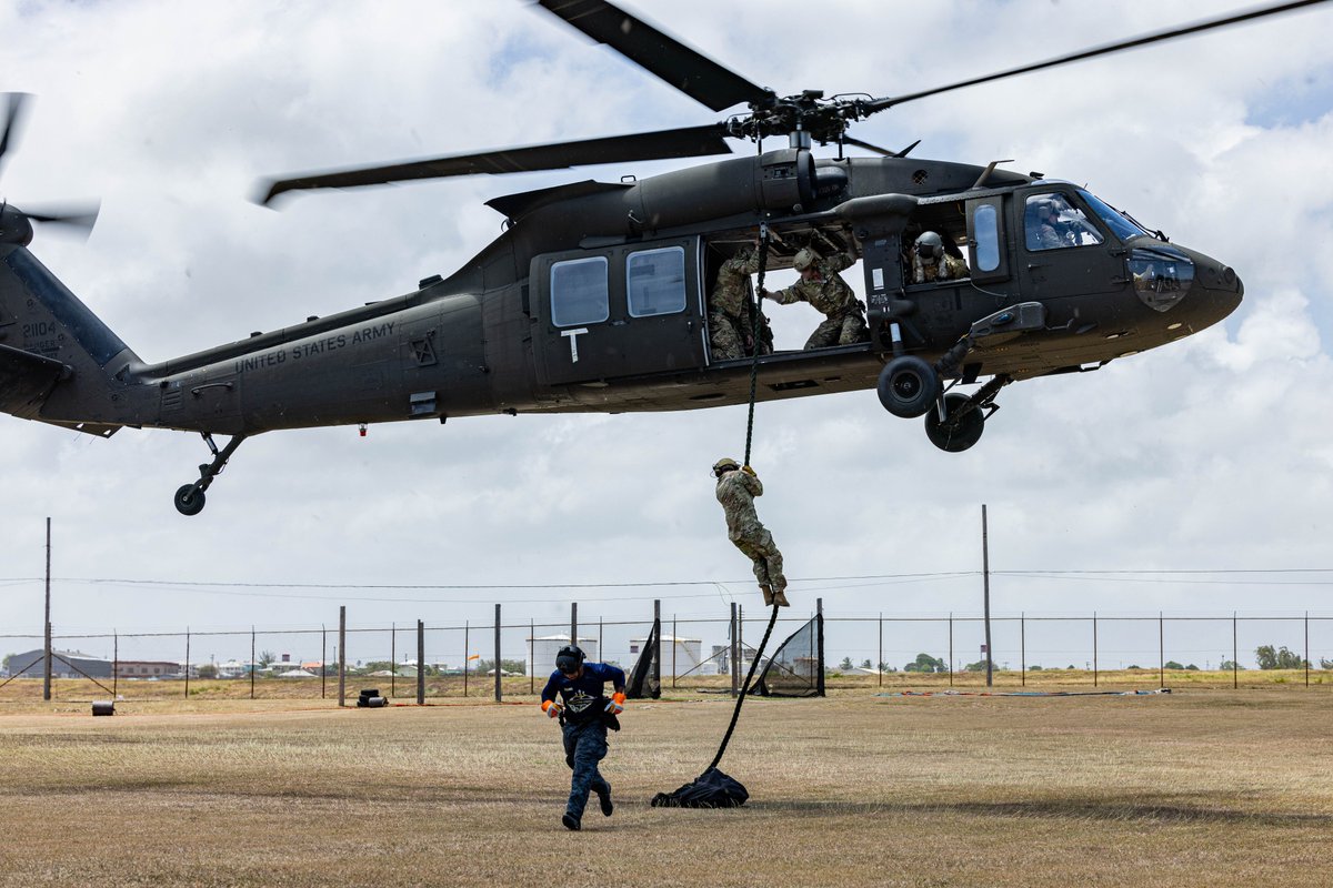 Fast Rope Insertion & Extraction System training with a @USArmy UH-60 Black Hawk during exercise #Tradewinds24 in Barbados, May 8. The Caribbean-focused exercise includes forces from the U.S. & 25 nations. @USEmbassyBtown @ARMYSOUTH @MARFORSOUTH 📸 by Sgt. Joshua Taeckens