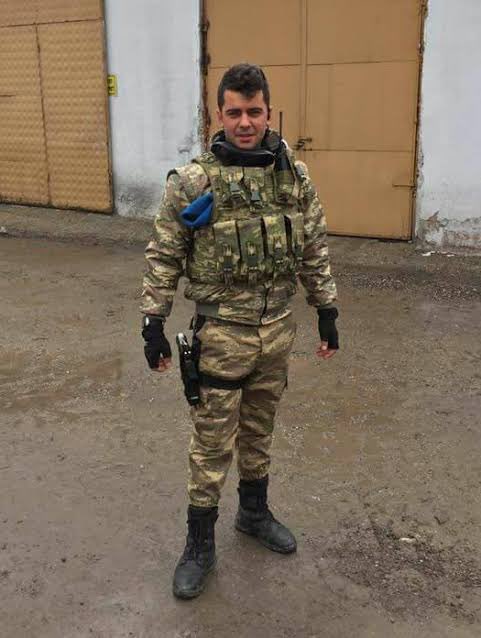 TrBirilerivar's tweet photo. Şehit Jandarma Uzman Onbaşı Alper SEVEN

Aziz Ruhun şad olsun Yiğidim!

Unutma Unutturma https://t.co/ZK3NFqDDBX