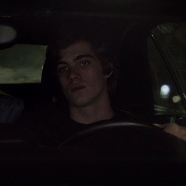 fuocospettrale's tweet image. ⠀⠀ ⠀

              not  your  uber  driver,  but  the
              vehicle  you  ended  up  inside :
              a  true  crime  special.

⠀⠀ ⠀