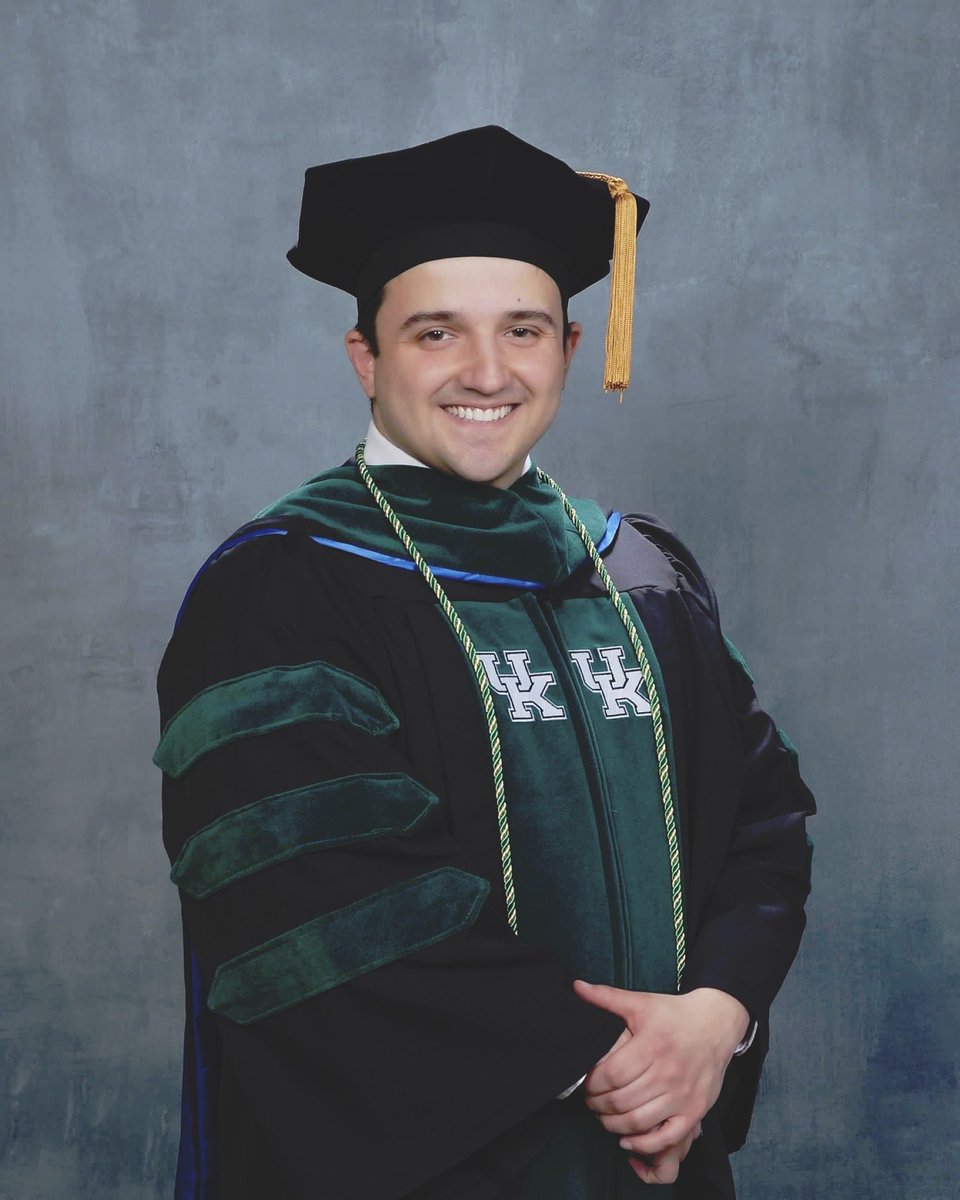 MikeNichols_'s tweet photo. Dreams -> Reality

To do something that has never been accomplished in your family, it takes a village. I am in this position because of the tremendous support from my family, friends, and mentors! Thank you!

Introducing Dr. Michael Nichols, MD
Cincinnati -> DC https://t.co/ircMTAOKBL