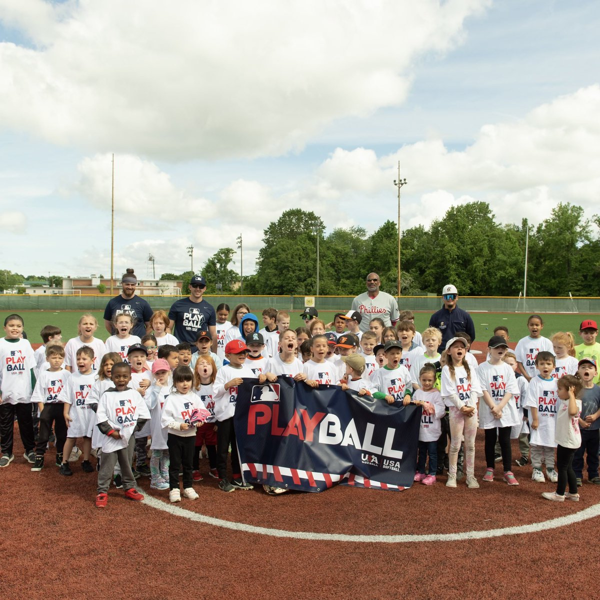 PlayBall's tweet photo. MLB stopped by NAS Patuxent River for another signature PLAY BALL event
🤩⚾️ https://t.co/iFgmkl6zOy