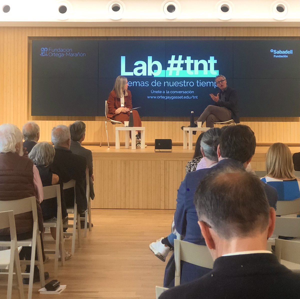 💡 Empieza la 4ª fase del Laboratorio de ideas #Labtnt

💬 ¿Cómo puede la #InteligenciaArtificial ayudarnos a identificar los temas de nuestro tiempo?

🗣️Con José M. Lassalle y @SoniaMulero 
@FBSabadell 

Sigue la conversación en 👉🏻 ortegaygasset.edu/tnt/