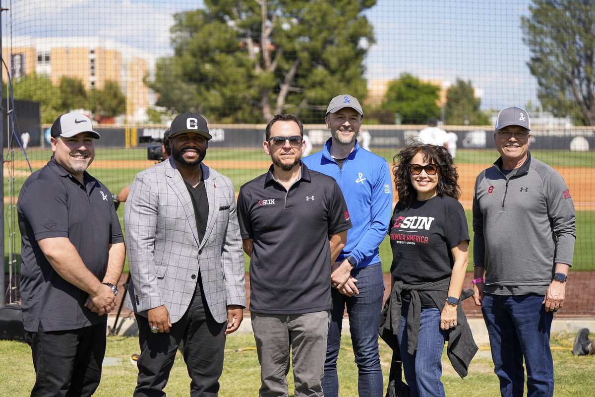 willcarter021's tweet image. What an HONOR‼️ Thank you @premieramerica for throwing out the ceremonial 1st pitch at our CSUN Baseball Game⚾️

We appreciate your dedication and commitment in enhancing our student athlete experience. Thanks for all you do. #gomatadors #premieramericacreditunion #csunstudents