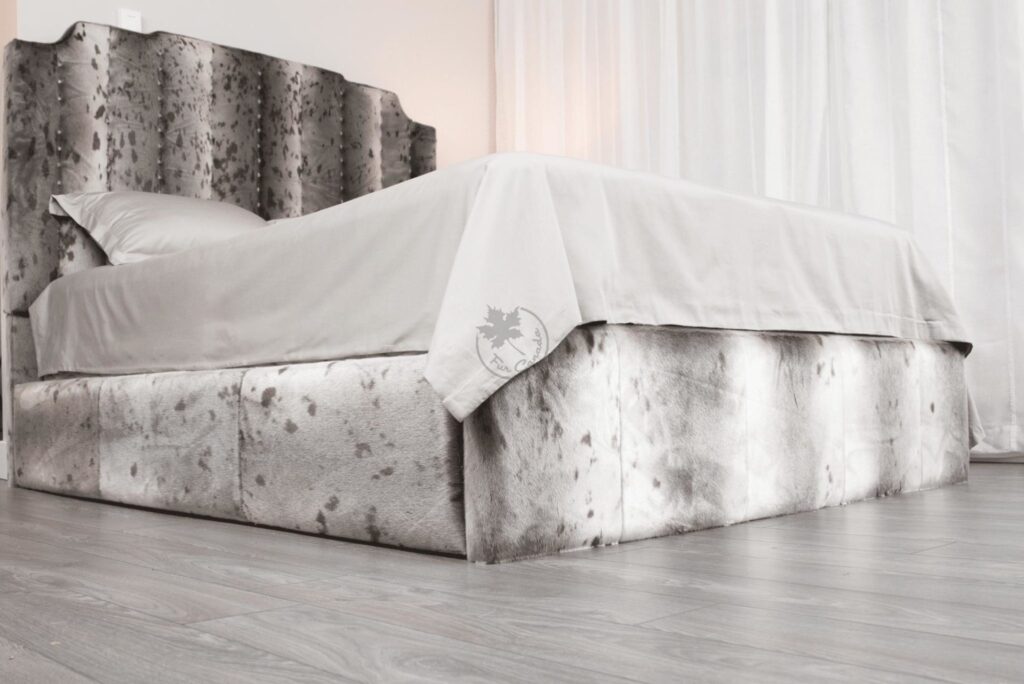 .@CBC @CBCNews @CBCToronto @CBCNS @CBCNL @CBCAlerts ICYMI: Seal Skin Bed. From $3,900.00. Canada's seals being shot & clubbed so wealthy people who don't care a sh*t about animals can sleep at night.