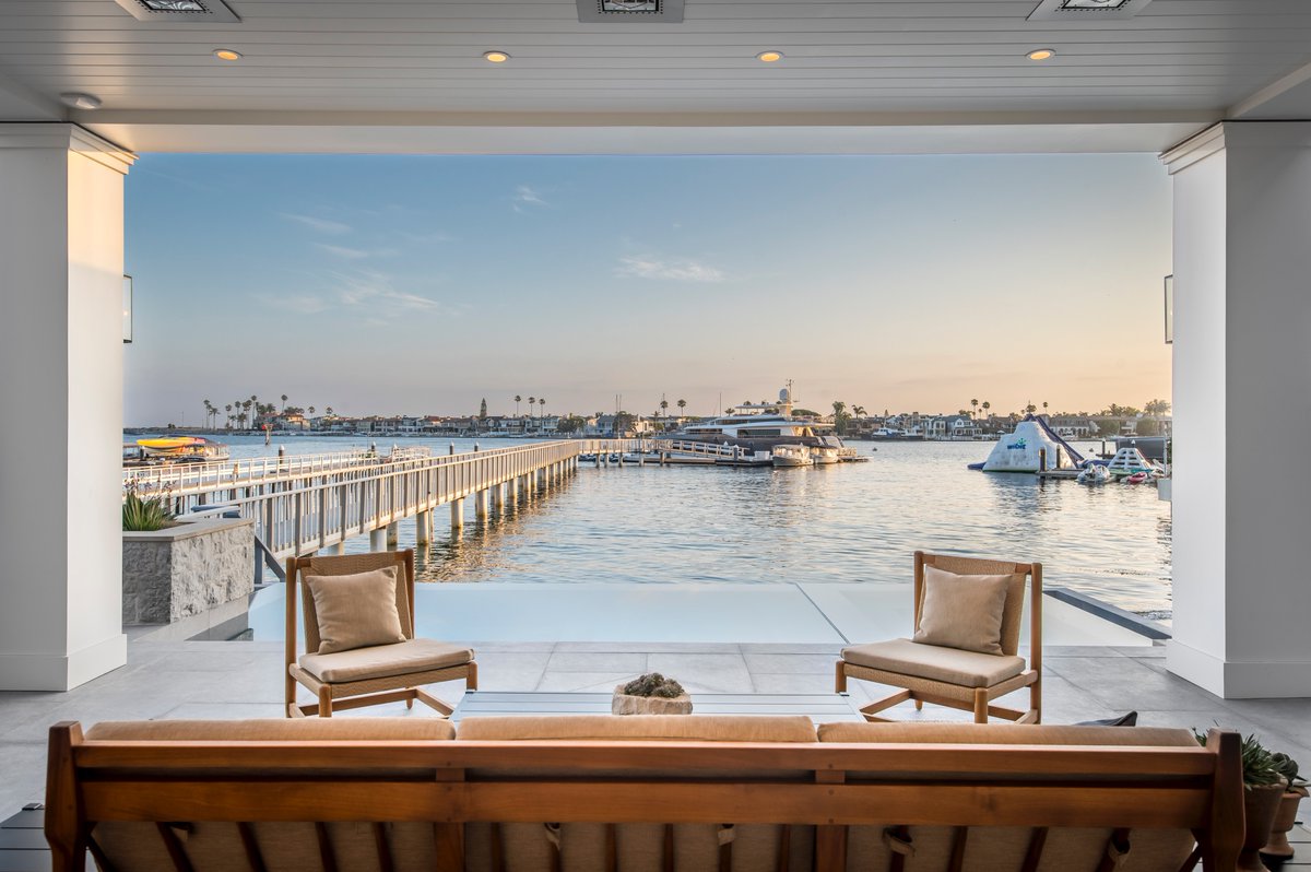 Bayfront Beauty ⛵️⁣ ⁣ Redefining coastal living, this bayfront estate spans approx. 8,278sf of indoor living area and offers multiple outdoor spaces, and one of area's longest private docks. ⁣[Listing: John Stanaland |bit.ly/2209-Bayside-D…] #EllimanCalifornia #OrangeCounty