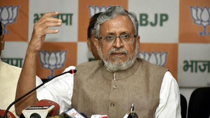 Saddened to hear about the sudden demise of our senior leader from Bihar & former Deputy Chief Minister Shri Sushil Kumar Modi Ji.

His contribution towards the organization and the government is immense. 

Praying for his Sadgati. Om Shanti 🙏