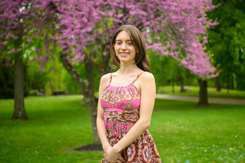 Congratulations to Julia Lombard on being named Valedictorian of #SUNYNewPaltz for the Class of 2024! Read more about this amazing Honor Student and singer here: sites.newpaltz.edu/news/2024/05/c… #Classof2024 #Valedictorian