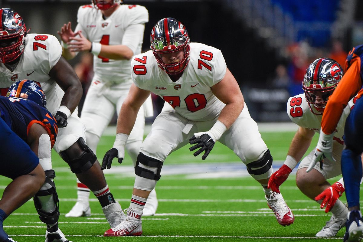 #AGTG blessed to receive (an) offer from Western Kentucky University @CoachBernardi74 @WKUFootball @Hood_Coaching @LeedsFTBL @HallTechSports1 @MohrRecruiting  @ChadSimmons_