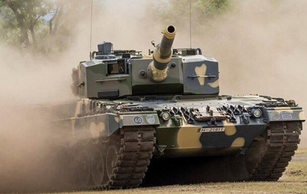 ⚡️🇪🇸Spain is preparing a new package of military aid to 🇺🇦Ukraine - El Pais.

The package will include:
 ▪️large caliber artillery ammunition, light and heavy machine guns;
 ▪️protected wheeled logistics vehicles;
 ▪️Infantry fighting vehicles, anti-tank weapons and artillery