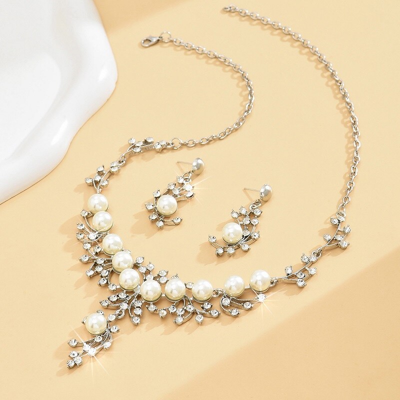 Elevate your style with YongxiJewelry’s exquisite Pearl & Rhinestones Jewelry Set! From gala nights to ‘I do’ moments, find your perfect sparkle at YongxiJewelry.com. #LuxuryJewelry #ShopNow #PearlJewelry #YongxiJewelry #JewelrySet #SilverNecklace #WomensJewelry