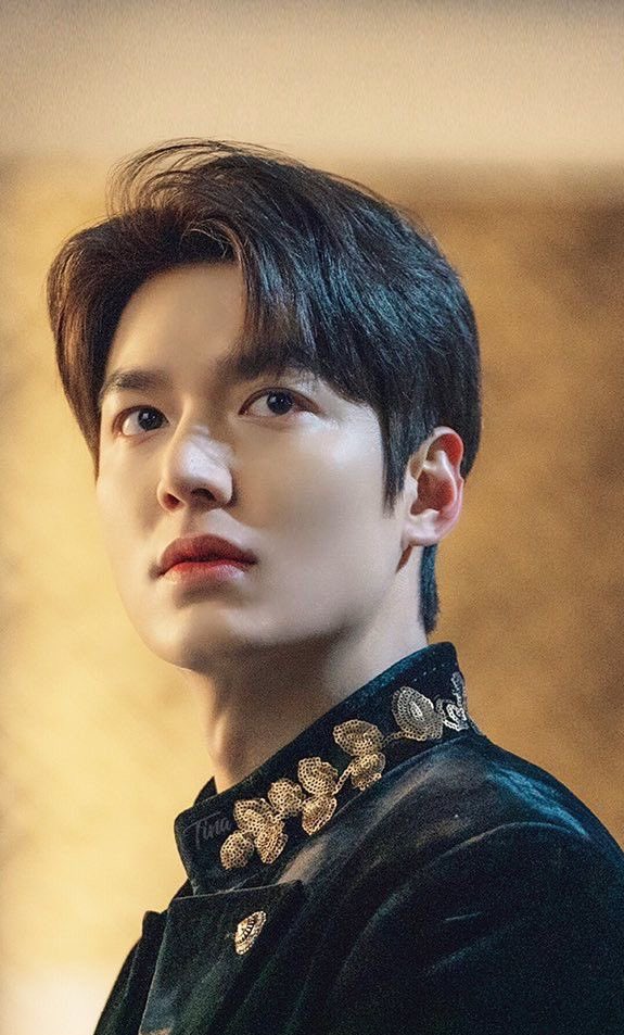 itssjwekwe's tweet photo. Smash or Pass: Lee Min-ho https://t.co/WM3NQHGkNu