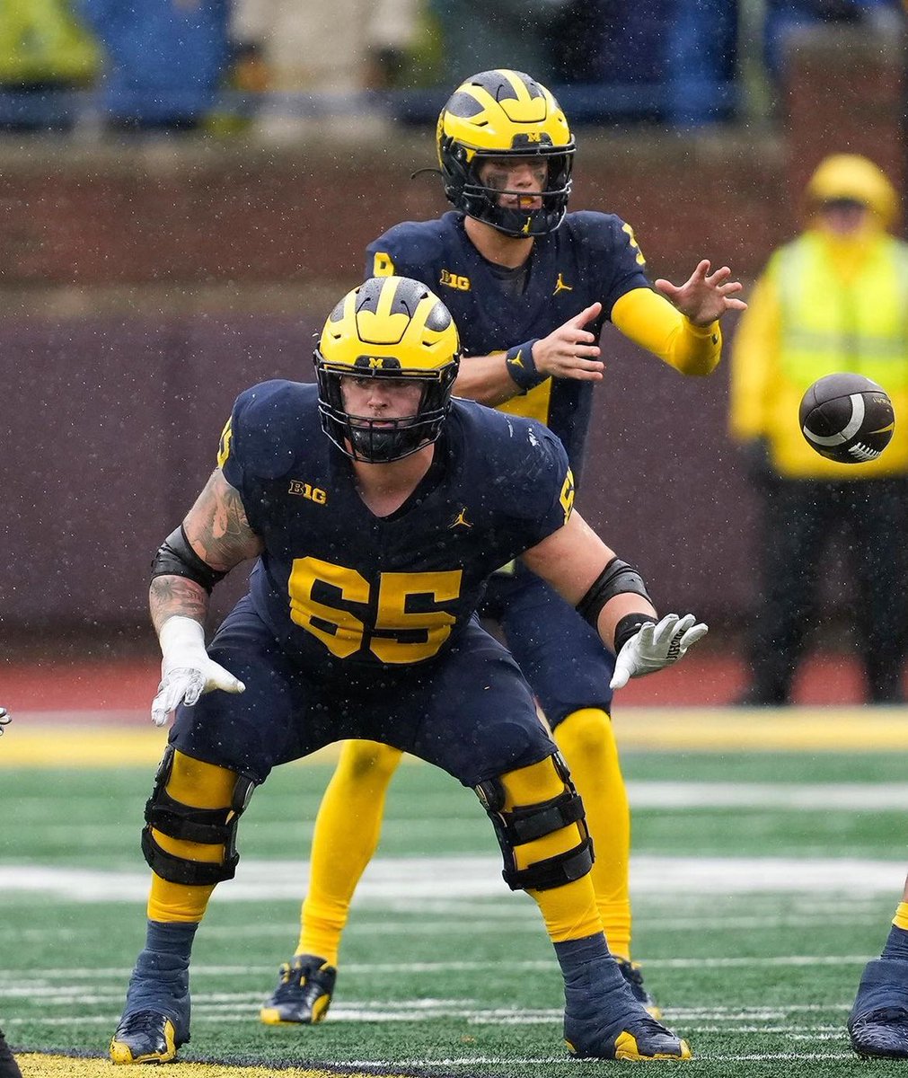 gnivre carr (@2eazy_carr) on Twitter photo #AGTG blessed and grateful to receive an offer from the University of Michigan! LETS GO!! <a href="/nick_rossiello/">Nick Rossiello</a> <a href="/grant_newsome/">Grant Newsome</a> #AGTG blessed and grateful to receive an offer from the University of Michigan! LETS GO!! <a href="/nick_rossiello/">Nick Rossiello</a> <a href="/grant_newsome/">Grant Newsome</a>