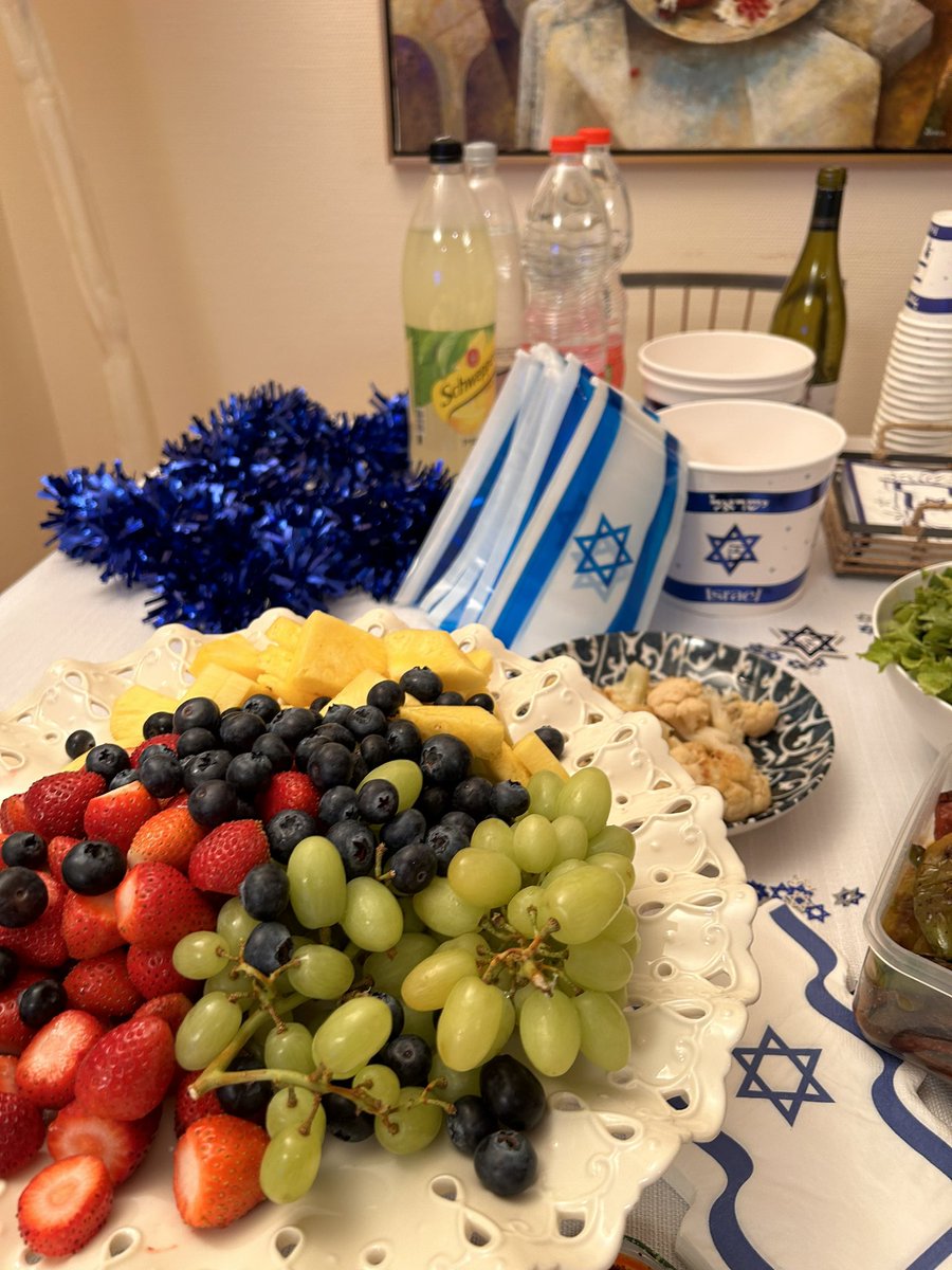 Celebrating #Israel76 all veg style 🇮🇱🇮🇱 #AmIsraelChai