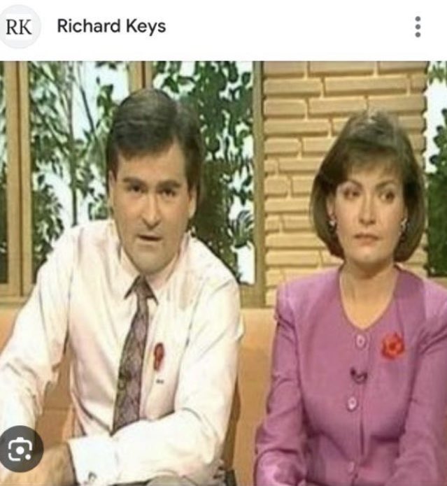 keys_susan20's tweet photo. Congratulations to Lorraine Kelly on her special award at the BAFTA TV Awards to mark her 40 years on TV.
Here she is with my brother Richard Keys who is also still on TV if my memory is right he was on TVAM before she was. https://t.co/lhKbtvcmbQ