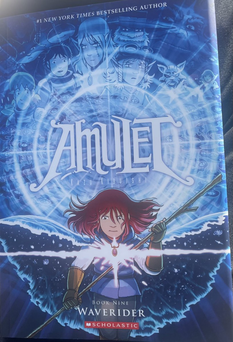 16 years ago my journey began with Amulet, and I fell in love with Emily & Navin on their journey as each new book released. Today, I’ve finished Waverider. It was so emotional reading this beautiful finale to Emily and Navin’s journey. 🥹 Thank you @boltcity & @Scholastic ❤️