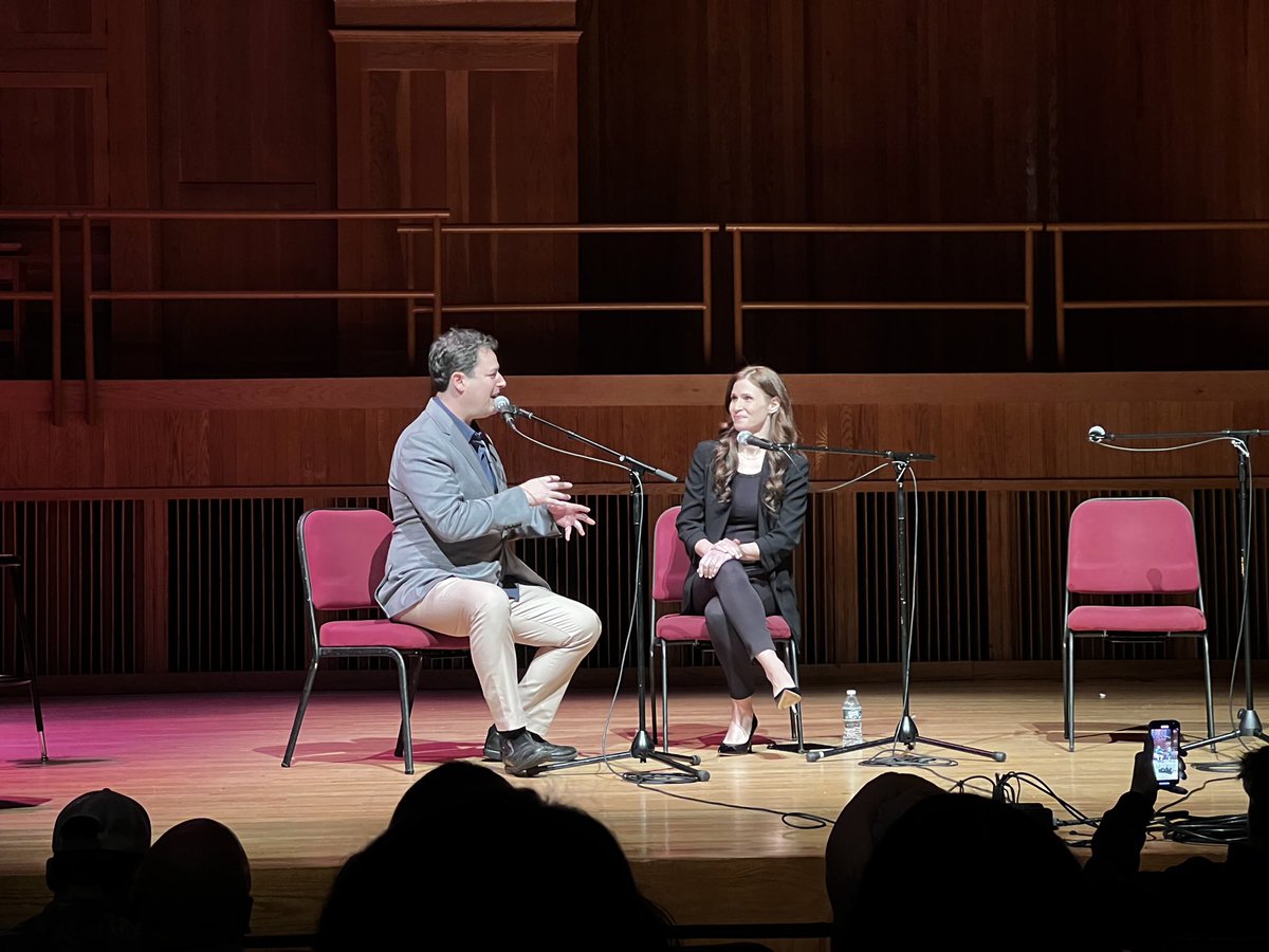 What an incredible evening discussing caregiving with the legendary @JoyceCarolOates and extraordinary musician Ali Sethi. The @snogwriter event highlighted that while we may not always find words to describe meaning and suffering, music can encapsulate this duality perfectly!