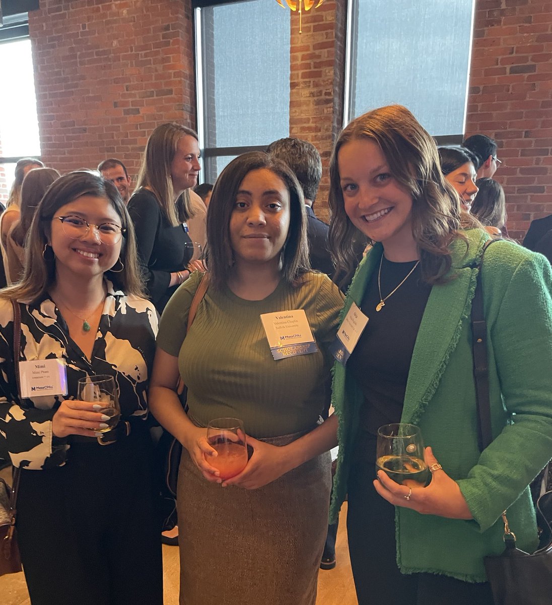 We had a great time at Connect 2024: Conversations & Cocktails! 🎉 Huge thank you to @masscpas for putting together another fantastic event. 

#ThisisTonneson 🥂🌟