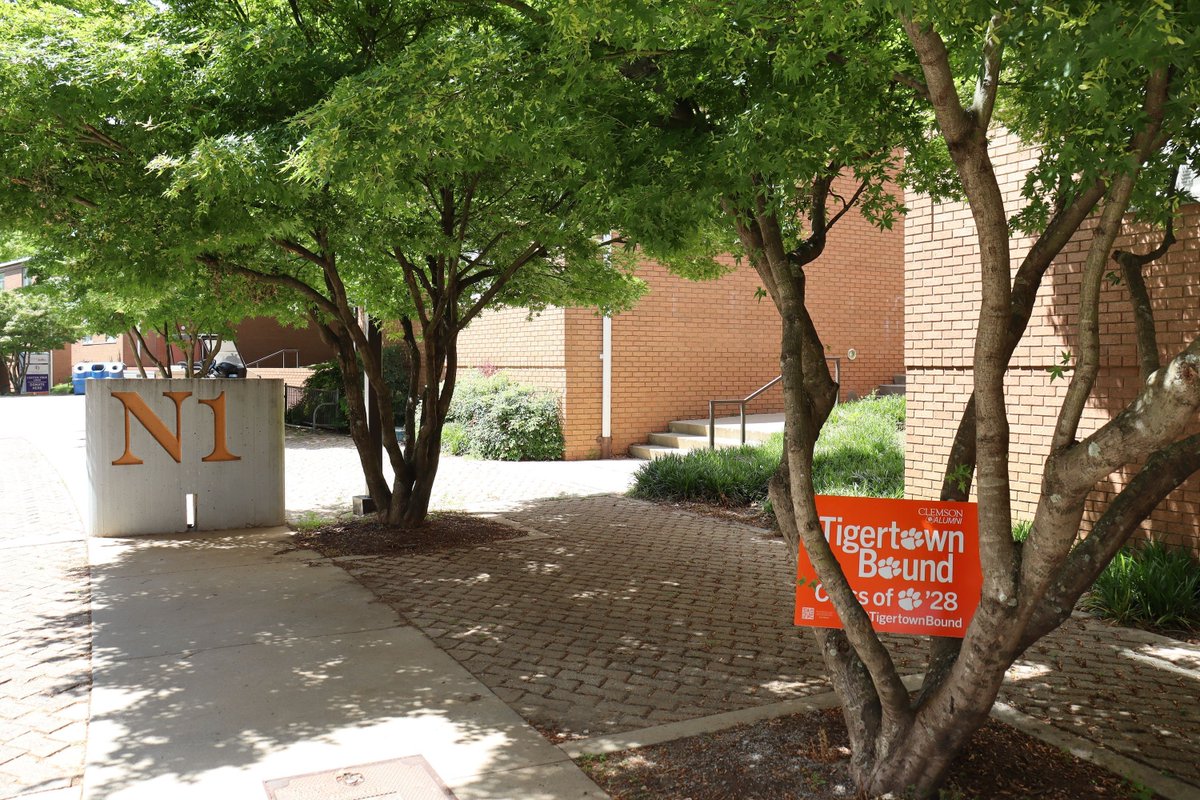 ClemsonHome's tweet photo. The class of 2028's future home! 🏠  We are so excited to meet you in the fall!

#ClemsonHome #ClemsonTigers #Clemson #ClassOf2028 https://t.co/HxapZyb2Vq