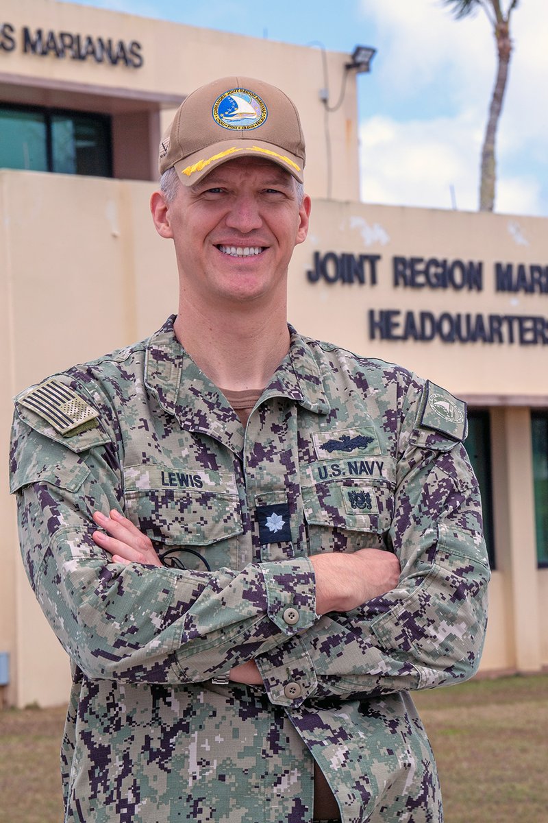 #ChinoHills native serves #USNavy at the #JointRegionMarianas command at #Guam
Cmdr. Joshua Lewis
2002 Ruben S. Ayala HS
“I started as a surface warfare officer and then transferred into the civil engineer corps.'
navyoutreach.blogspot.com/2024/05/chino-…
#ForgedByTheSea #AmericasNavy @NETC_HQ