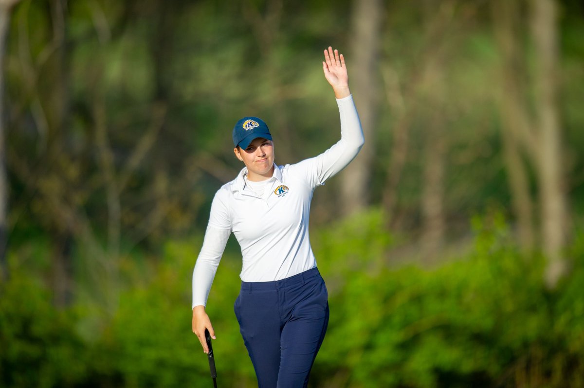 Flashes on the road this week! @vercakedronova will head to California for the NCAA Women's Golf Championship 👏🏌️‍♀️ #GoFlashes⚡️