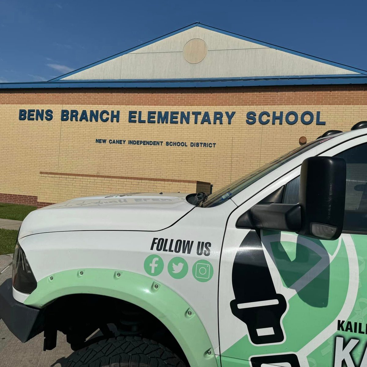 kmillscharity's tweet image. Grateful for the INCREDIBLE impact of KMF at @BensBranchElem School &amp;amp; @MuellerKISD Elementary School! Over 1,400 students impacted. Huge thank you to @Halliburton  Charitable Foundation for their invaluable support! #BuckleUp4Kailee #SchoolPrograms