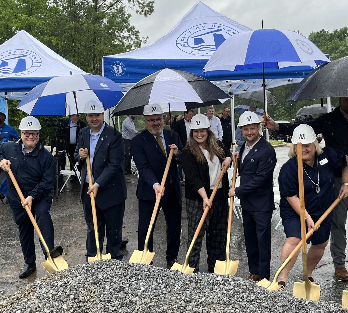 Rain didn’t dampen the excitement during today’s Helena City Hall groundbreaking! This forward thinking, growth minded, mixed-use development will serve Helena for decades to come. #localgov #leadership #progress