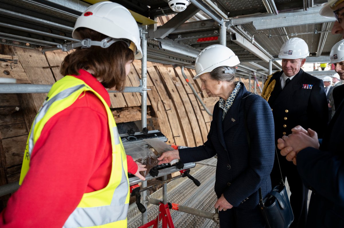 Her Royal Highness The Princess Royal paid a visit to the Historic Ships workshop and HMS Victory at @PHDockyard on 9 May 2024. HRH was joined by Vice Admiral Sir Tim Laurence, Trustee of the HMS Victory Preservation Company.

bit.ly/44eqodE

📷 Matt Sills