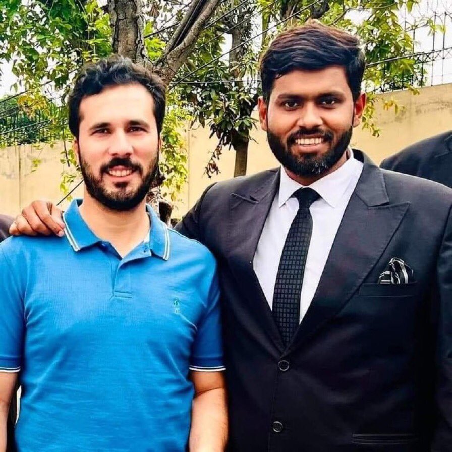 Release our lawyers. Military trials of civilians is unconstitutional. #ReleasehassanNiazi #Releasehaidermajeed #Releasemilitaryprisoners #Releasepoliticalprisoners #وکلاءملٹری_ٹرائل_نامنظور #زندہ_ہیں_وکلاء_زندہ_ہیں