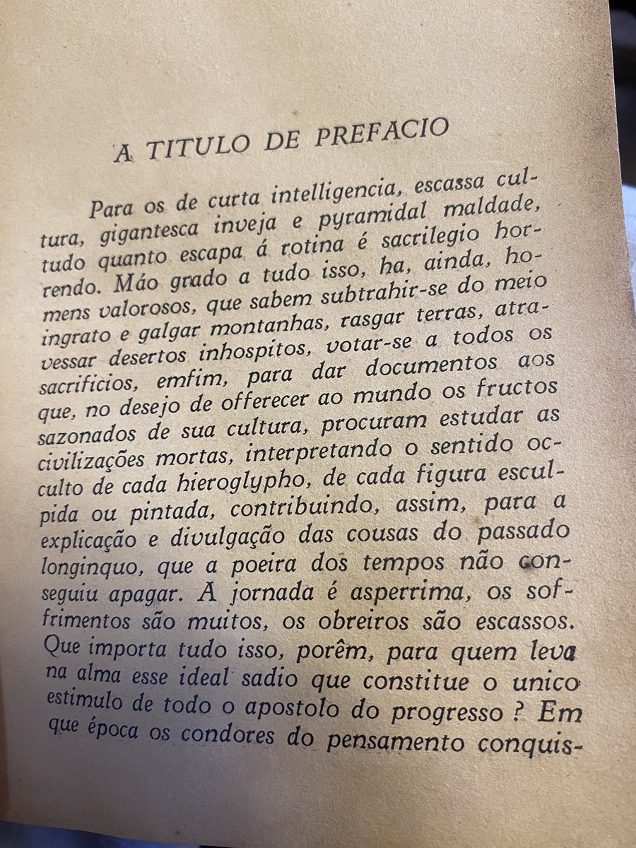 futucando um livro aqui do inventário e simplesmente o primeiro parágrafo to chorand