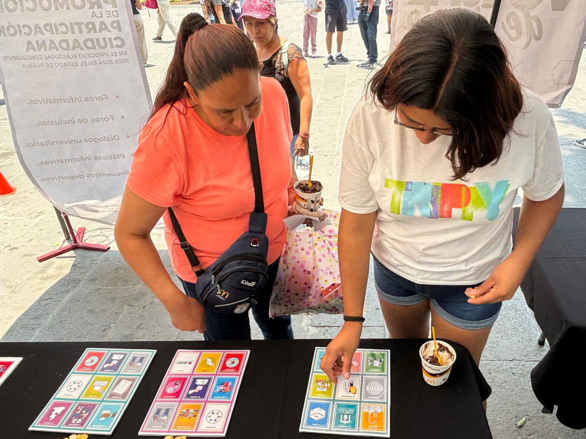 El #IEEPuebla realizó la Feria Cívica orientada a la promoción del voto en el Zócalo de Puebla #EleccionesPuebla2024 #VotaPuebla 🗳