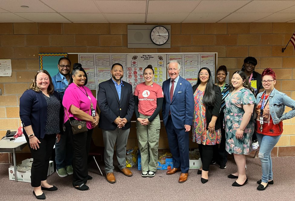 #Shareworthy: @AmeriCorpsCEO joins @RepRichardNeal to celebrate @SpfldCollege’s latest @AmeriCorps grant. Together, we’re fueling opportunities to expand #NationalService and community impact. Read more: bit.ly/ACMass24