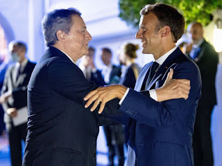 osbarbarosnet's tweet photo. A organização dos Jogos Olímpicos de 2024 em Paris está a utilizar truques de propaganda dos Jogos de 1936 em Berlim: o Presidente Emmanuel #Macron , tal como o Chanceler Adolf #Hitler, prossegue o mesmo projecto de uma “Nova Ordem Europeia”... https://t.co/bEnKZCSB2w https://t.co/fSnzClTH5L