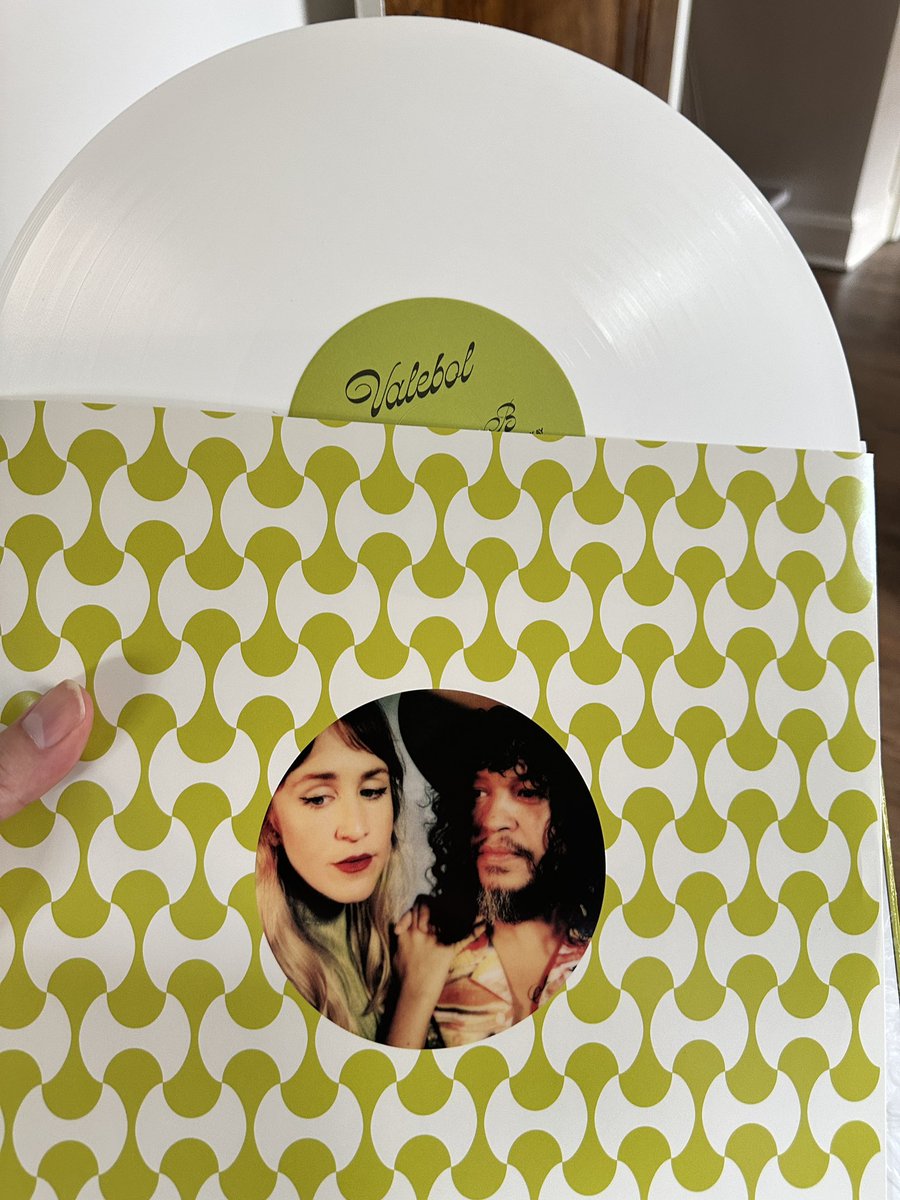 New @valebol_duo album arrived today.  Looking forward to throwing this one.  The white pressing purrty.  Can’t wait until after work to spin this