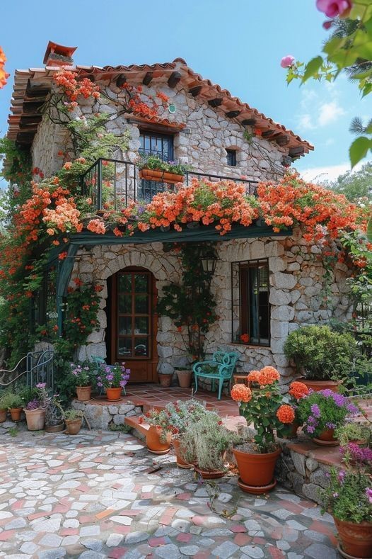 Unsolotu77's tweet photo. Bonita tarde de lunes. https://t.co/0FxLG9lzOq