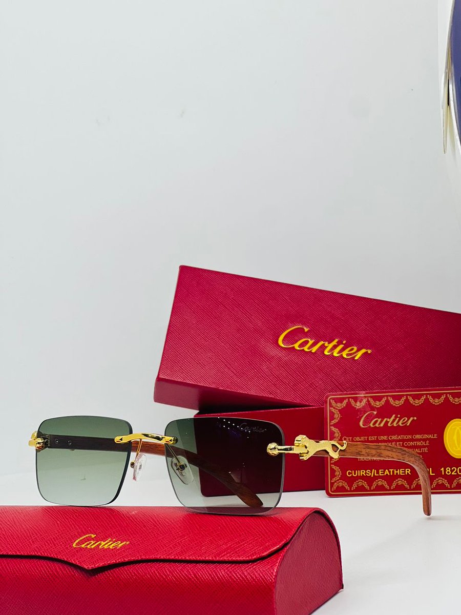 Cartier 12,000 full box 📦