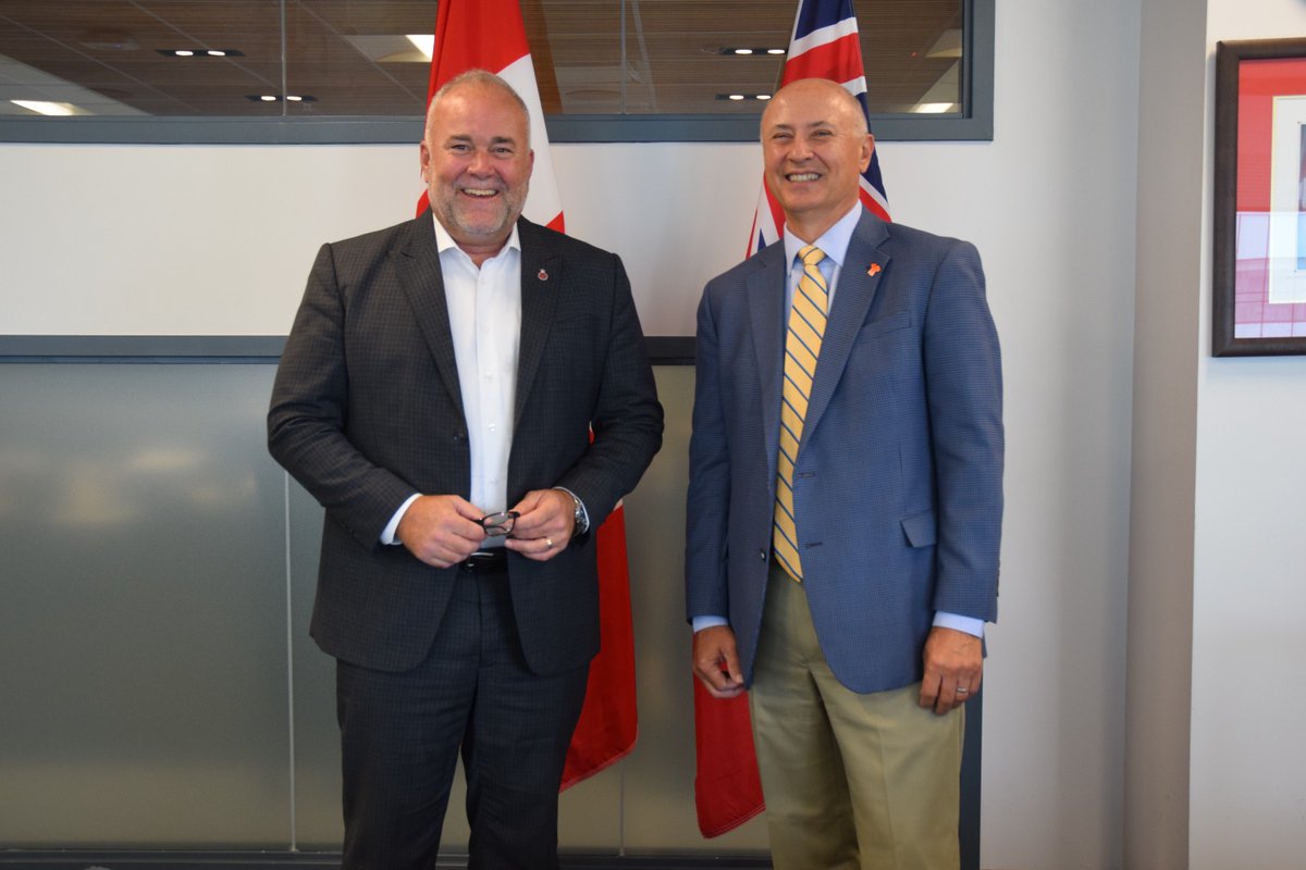 Mike Rencheck has been one of the driving forces behind @Bruce_Power and Ontario's clean energy success for the past 8 years. From all of Ontario, thank you for your service at Bruce Power, and congratulations to the new incoming President and CEO Eric Chassard.