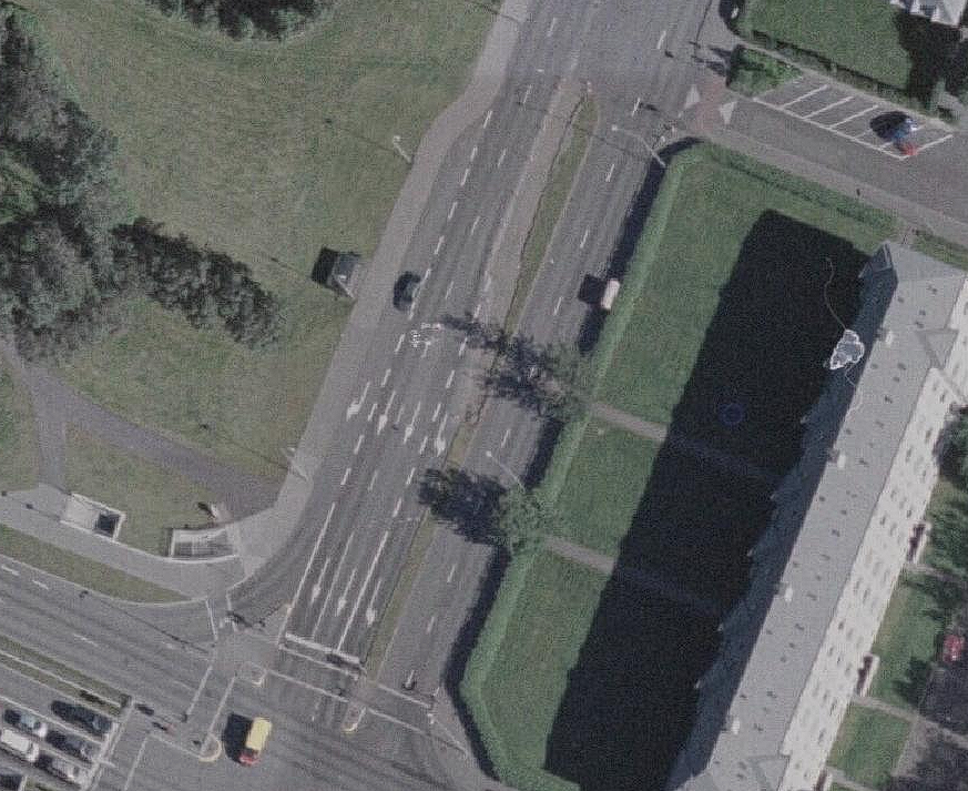keploonk's tweet photo. @BragiGunnlaugss Nei, þetta var bara akrein áður fyrr og kom samhliða þrengingu í Lönguhlíð sunnan við Miklubraut https://t.co/mffWBhRKST