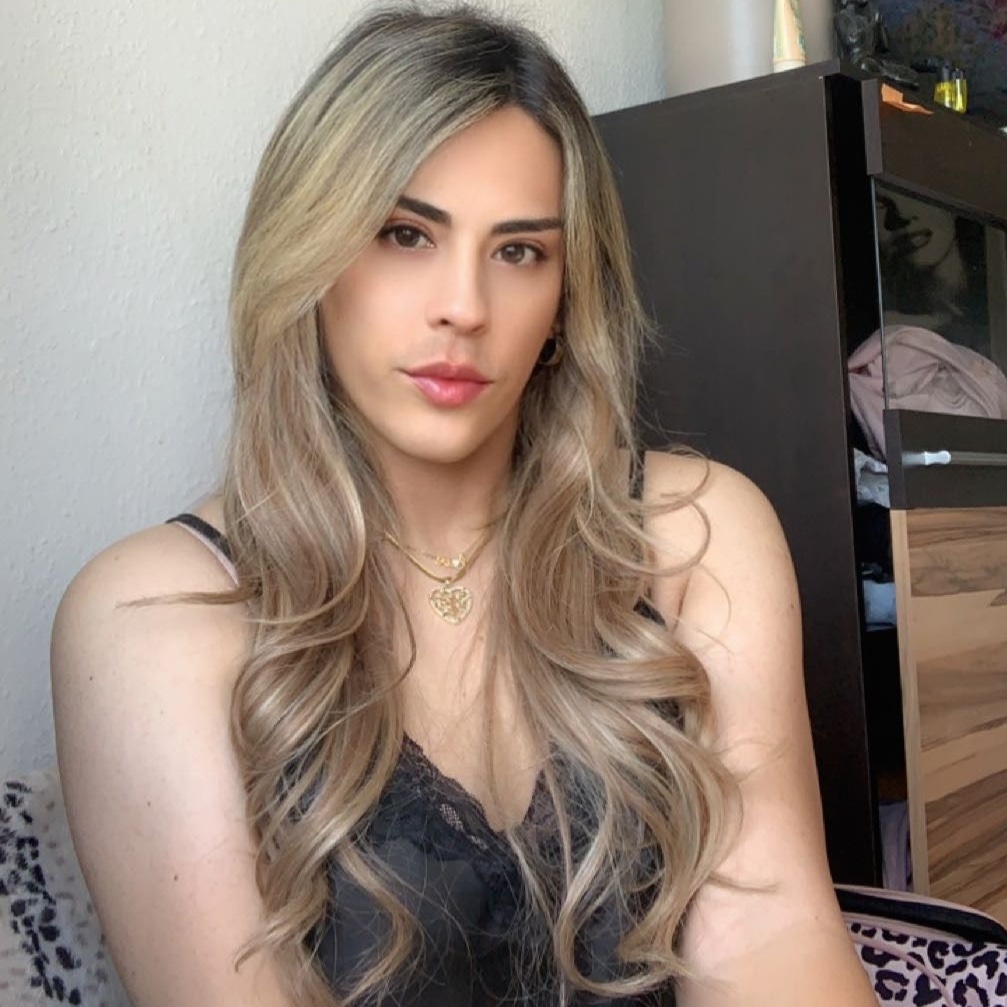 nicolsmith_18's tweet photo. Hola amores nos vemos un rato por mi página https://t.co/I4AzRgAuCI