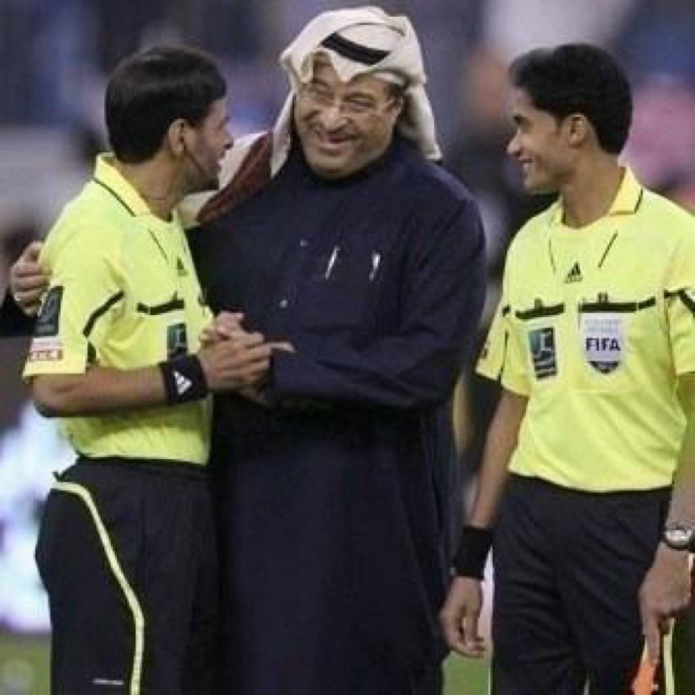 عبدالرحمن العمري الحكم السابق هو نائب
رئيس لجنة الحكام في اتحاد المسحل

عراب دوري البلنتيات التاريخي

أحد مناديب الرجل الخفي