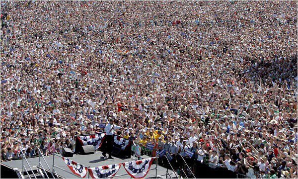.
Hey MAGAts and Trumpsters,

do you dream of a large crowd ?
A real large crowd ?

Take a look, this is President @BarackObama in Portland, Oregon, May 2008 . . .

💙       🧐       💙