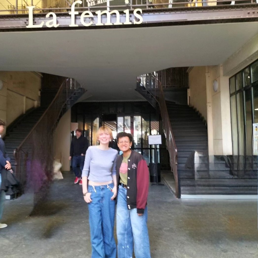 cdiGDLTrg's tweet photo. 2 élèves de seconde internationale américaine du #lycée #georgesdelatour #metz faisaient partie du jury. Bravo à la classe qui a remporté le 1er prix national de la critique textuelle et le 1er prix national pour la critique libre ! #cinema @PrixJeanRenoir @LeCNC https://t.co/1cCYGTLZad