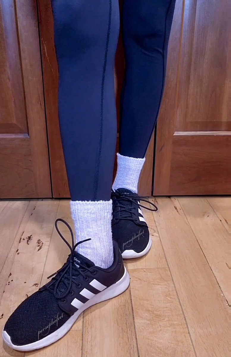 persephofeet's tweet photo. findom game! ✨️ yesterday i walked 2.4k steps in my leggings, cozy socks, and sneakers 🥰 send $24 and double it if you failed to get me a gift yesterday 😇

🖤used socks stinkysneakers foot boy cei smelly shoes sweatysocks smellyfeet atm🖤 https://t.co/JuUYk4f1wM