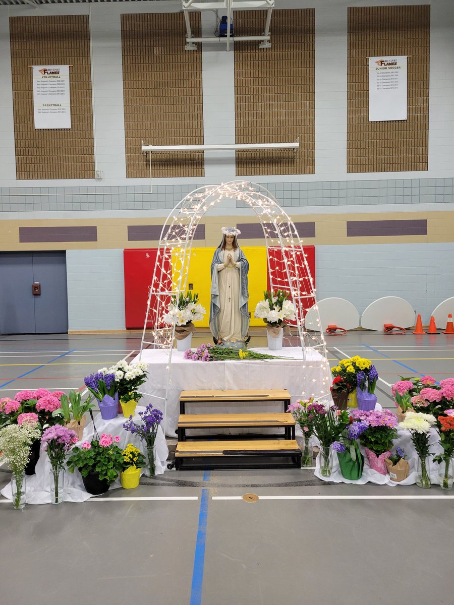 Holy Spirit School WCDSB Cambridge (@hsflames) on Twitter photo A beautiful May Crowning today. Thank you, parents, for the floral donations. Our Lady of Fatima pray for us π A beautiful May Crowning today. Thank you, parents, for the floral donations. Our Lady of Fatima pray for us π