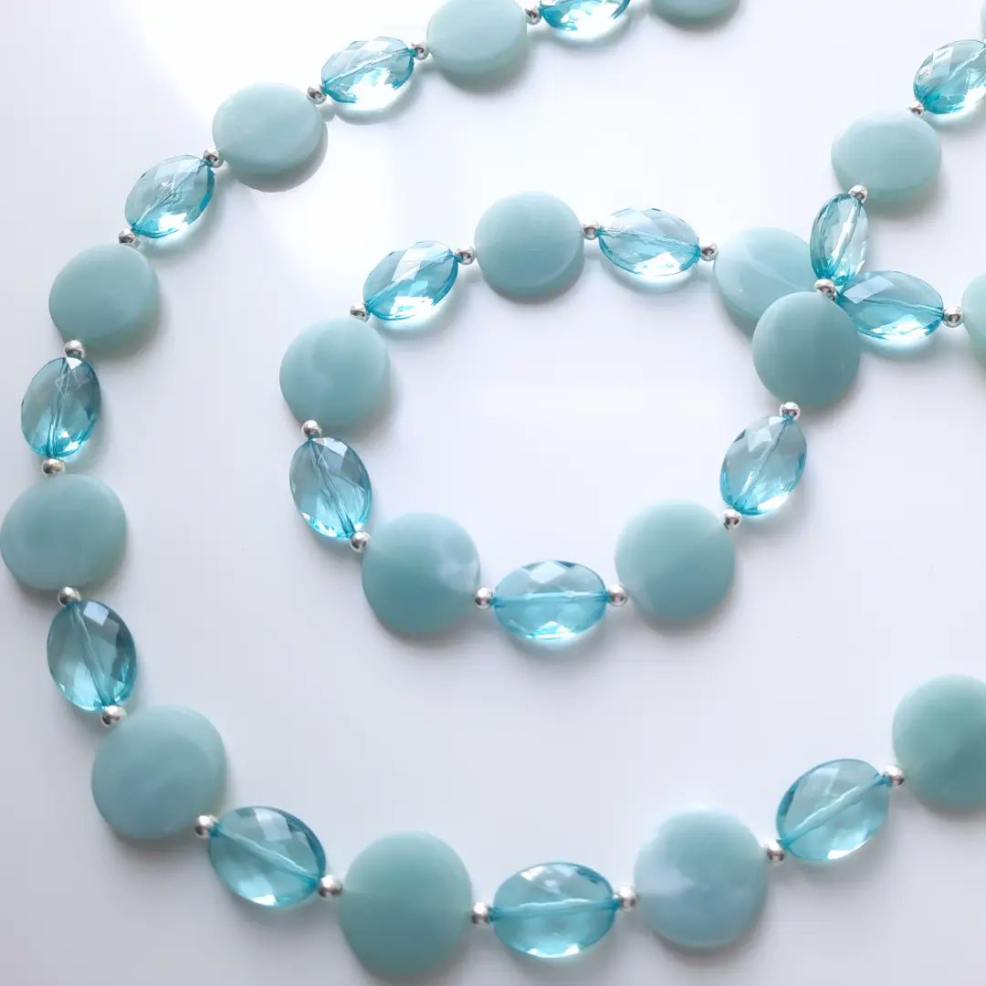 Gorgeous Aqua Blue Beaded Curtain Tie Backs #womaninbizhour #homedecor #handmadedecor #ooak