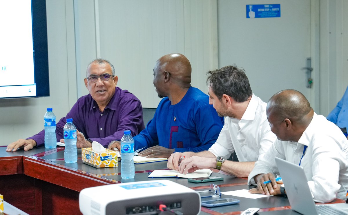 Today we received our two Deputy Res Reps Josè Levy (P. ai) and Blessed Chirimuta (Ops) in Maiduguri! 

They engaged with the team on scaling up interventions in the Northeast and enhancing partnerships for impact.

Barka da zuwa!