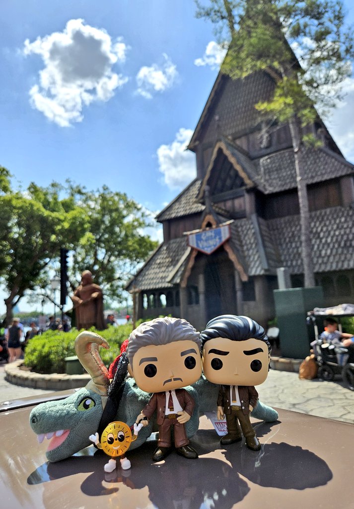 The Loki fam would like to encourage y'all to visit their Gods of the Vikings exhibit over in the Norway Pavillion at Epcot! It's a fun little historical Norse display amidst literally everything else being Frozen 👀👏💚✨️💙✨️
